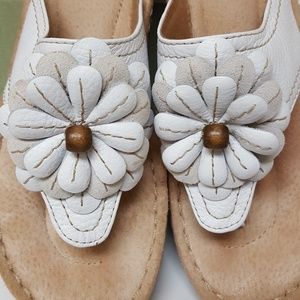 Clark's Latin Cha cha slipper